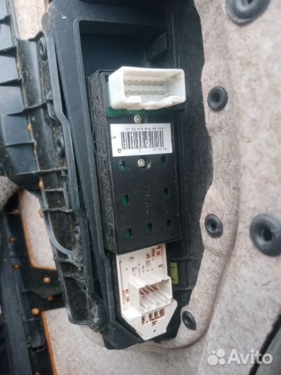 Блок стеклоподъемников Kia Cee'd 1