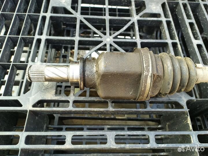 Привод передний левый Рено Меган 2