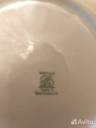 Сервиз столовый и чайный,фарфоровый, 