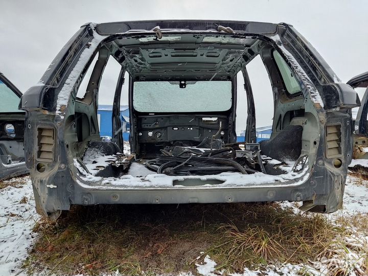 Панель задняя Range rover sport 2005-2012