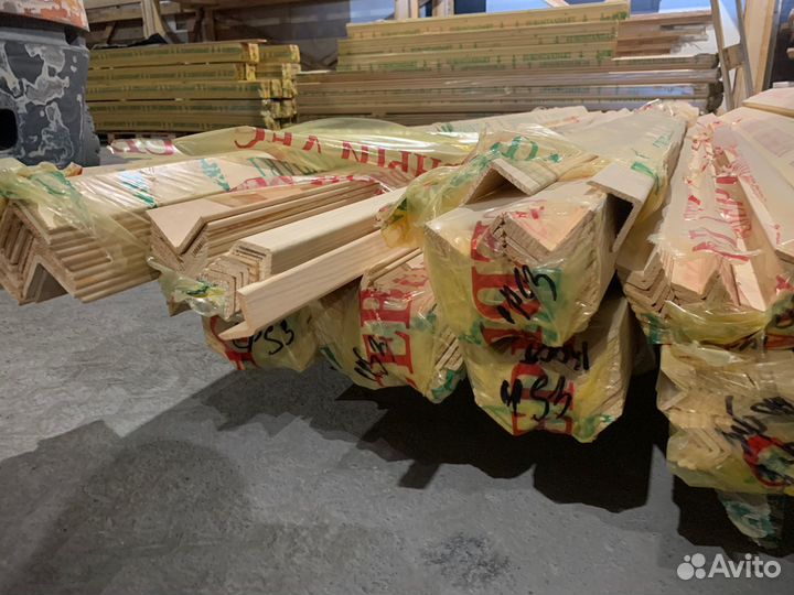 Уголок,штапик,заглушка,плинтус,раскладка из дерева