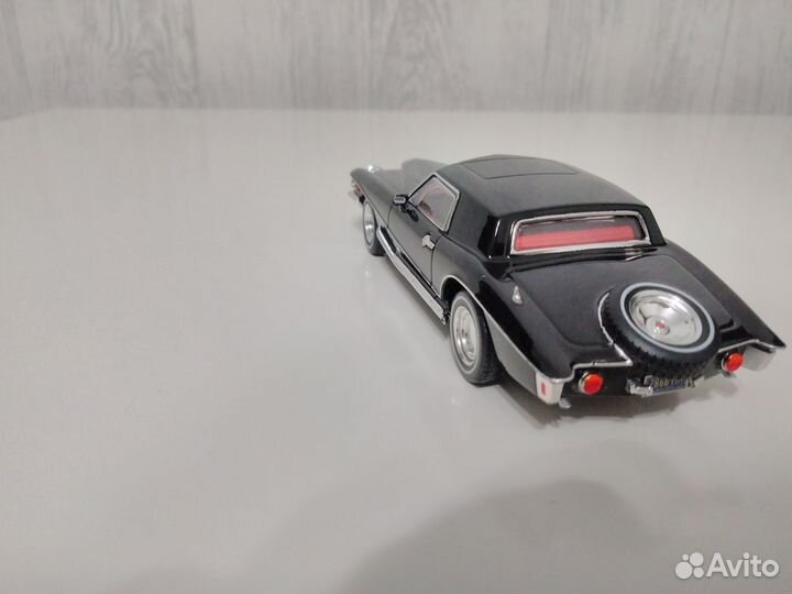 Stutz Blackhawk Coupe 1:43 (Premium X)