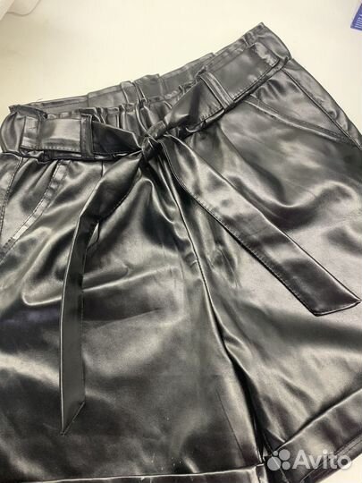 Кожаные шорты