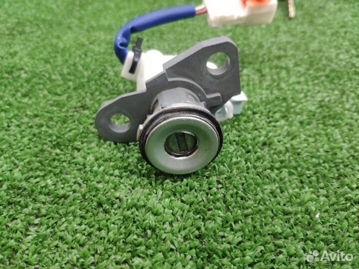 Замок зажигания Honda Civic 4D R18A1 2009