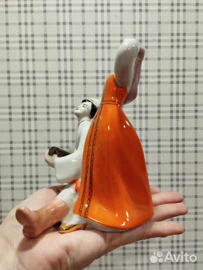 Статуэтка русский Перепляс