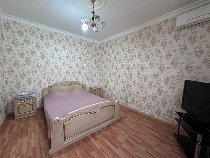 Гостиница, 369 м²