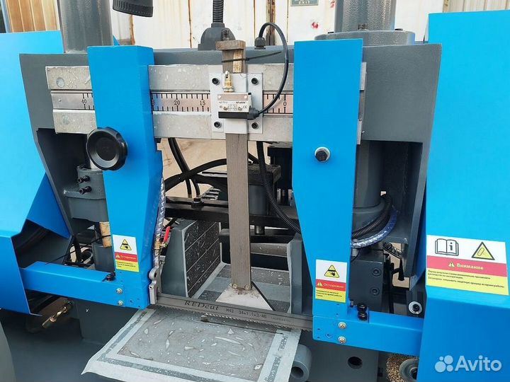 Ленточнопильный станок автомат MetalTec BS500CA