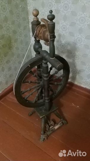 Прялка деревянная старинная
