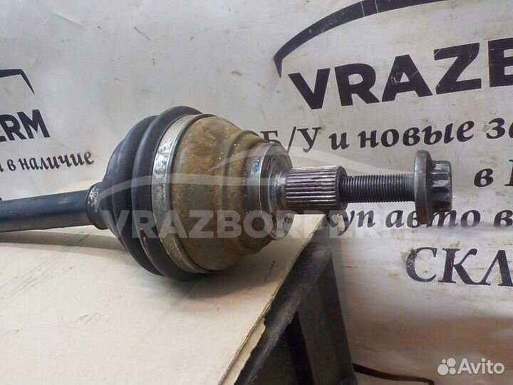 Вал приводной передний левый (привод в сборе) VW G