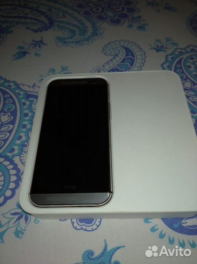 HTC One M8 Dual Sim, 2/16 ГБ