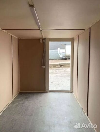 Блок контейнеры металлические. Вагончики для проживания