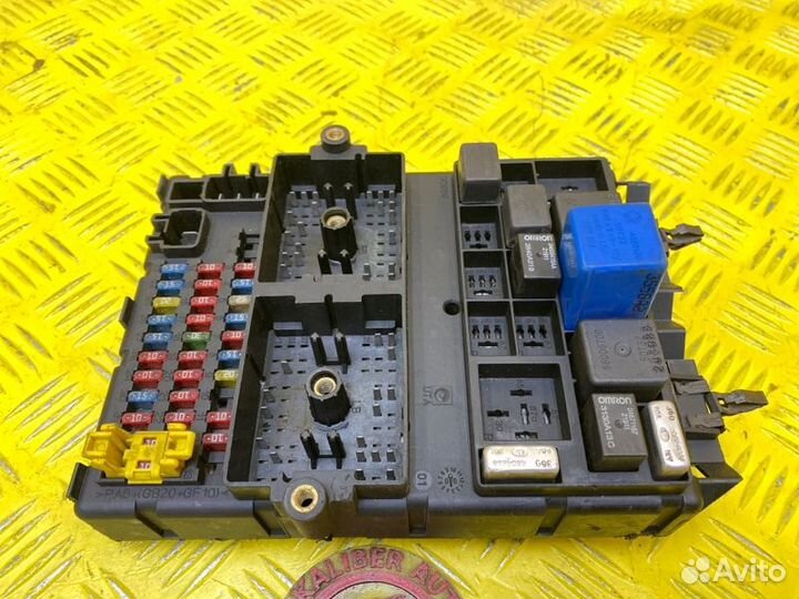 Блок предохранителей Jeep Grand Cherokee WJ/WG 4.7