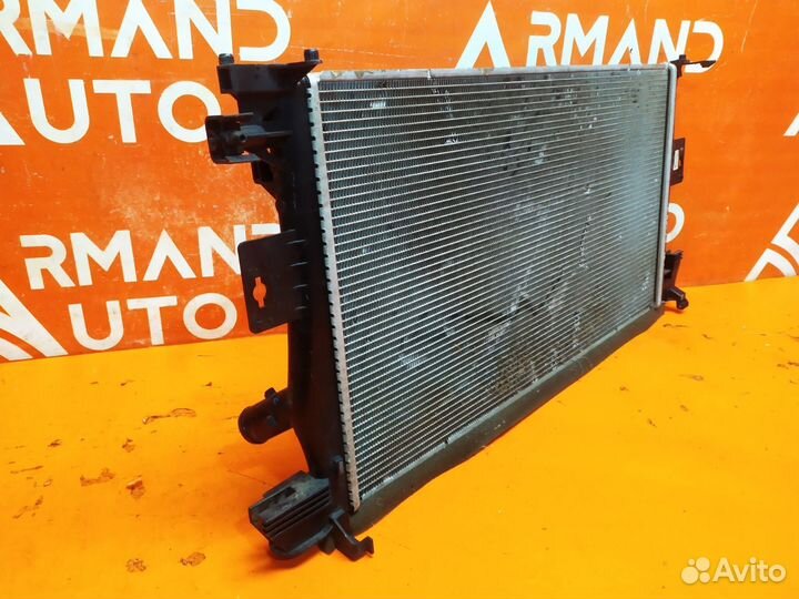 Радиатор двигателя (двс) Ford Focus 3 2011-2019