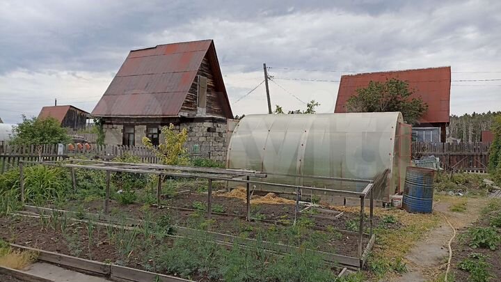 Дача 20 м² на участке 6 сот.