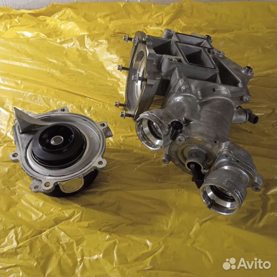 Водяной насос помпа Mercedes OM656