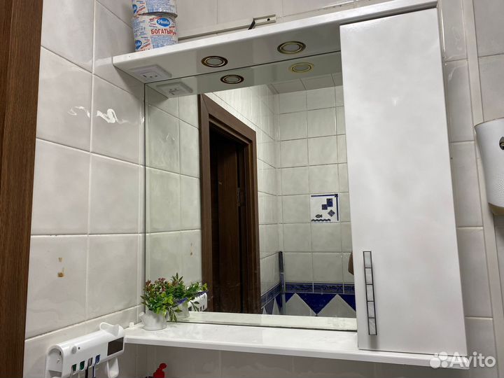 Зеркало шкаф в ванную