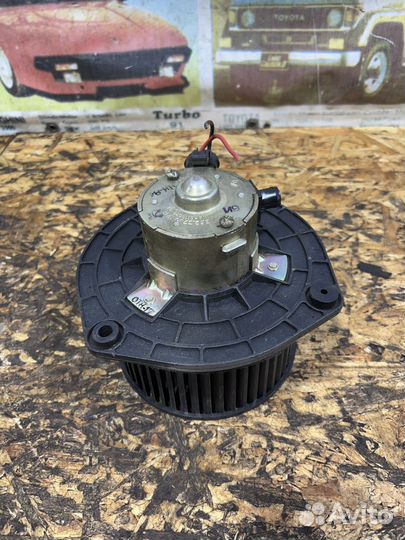 Моторчик печки Лада Калина 1