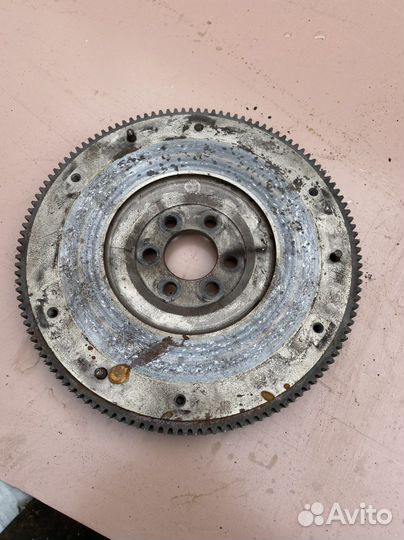 Маховик в сборе со сцеплением на vw golf 6