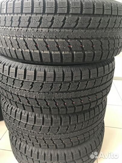 Toyo Observe GSi-5 275/55 R19
