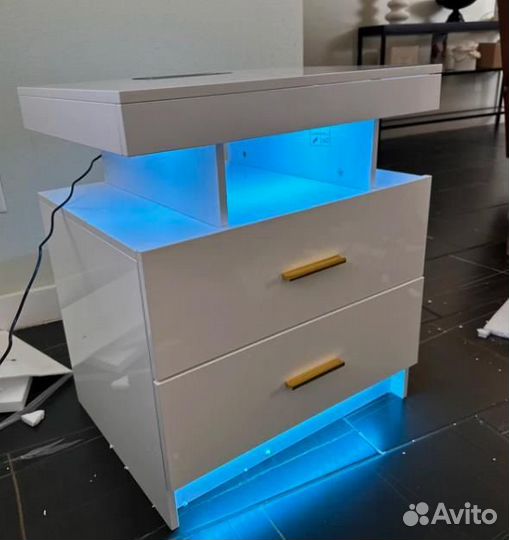 Тумба прикроватная