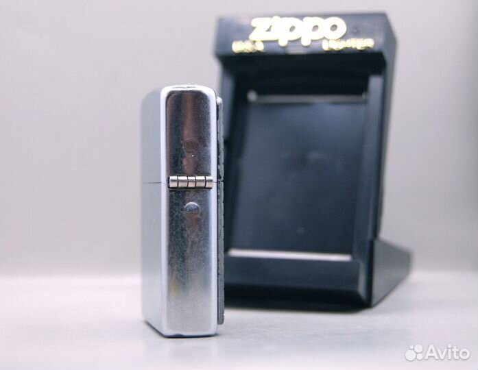 Zippo Marlboro Storming Scroll 2003 год