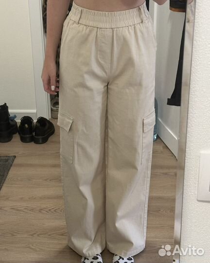 Брюки карго с карманами