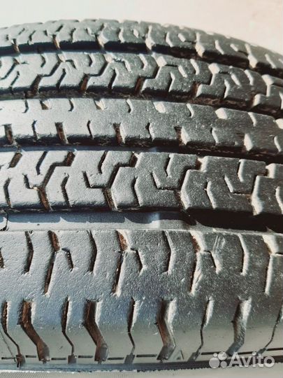 Yokohama S207 215/70 R15 98S