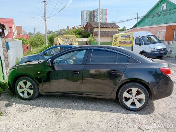 Chevrolet Cruze 1.8 AT, 2012, 208 000 км