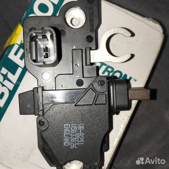 Регулятор напряжения