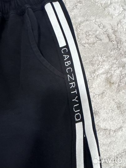 Спортивные штаны L