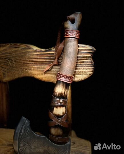 Топор кованый ручной работы