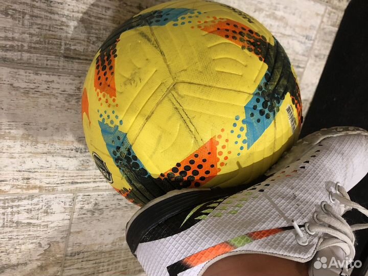 Футбольный мяч nike 5