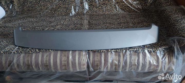 Спойлер на Hyundai Grand Starex