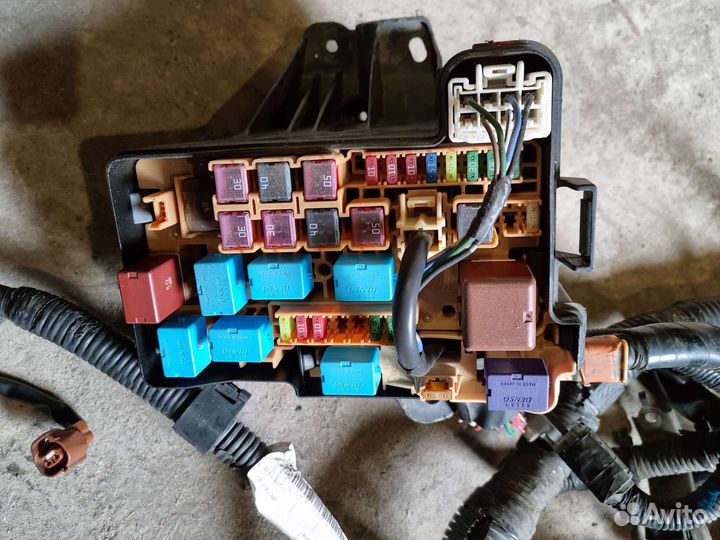 Коса двигатель 1az avensis т250