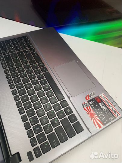 Мощный ноутбук Asus i3 (1233 Н)