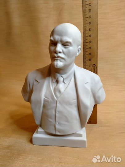 Бюст Ленин лфз