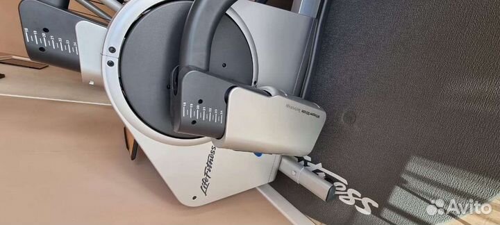 Эллиптический тренажёр Lifefitness X5