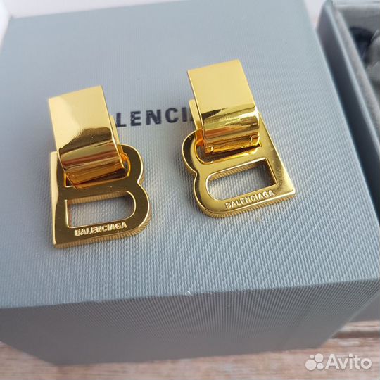 Серьги Balenciaga B