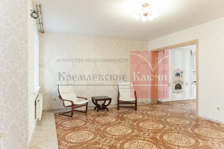 Коттедж 350 м² на участке 7 сот.