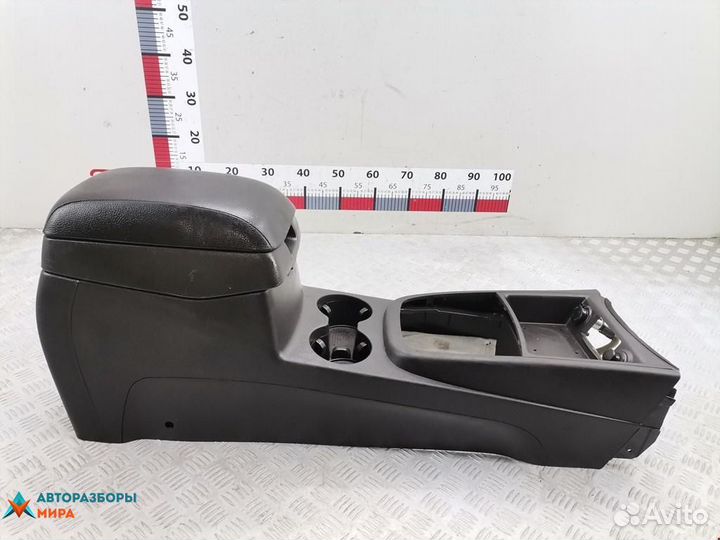 Подлокотник Hyundai Santa Fe (SM) рест. 2011