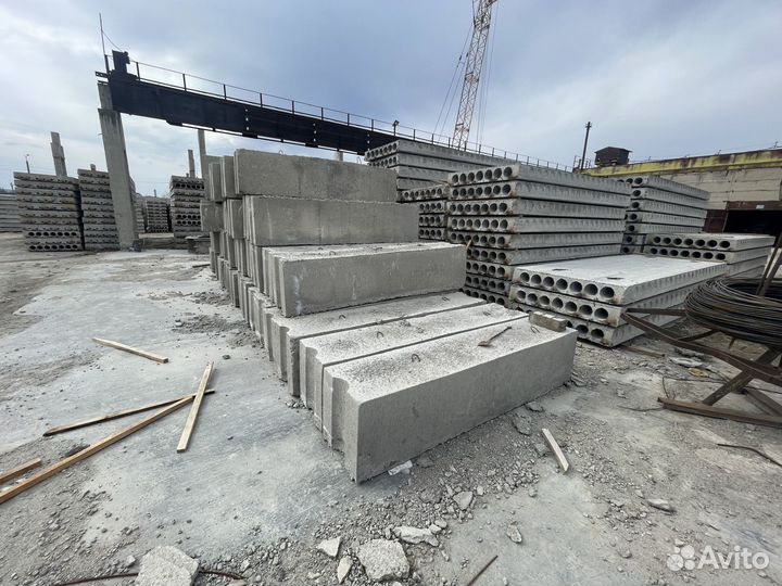 Блок фундаментный