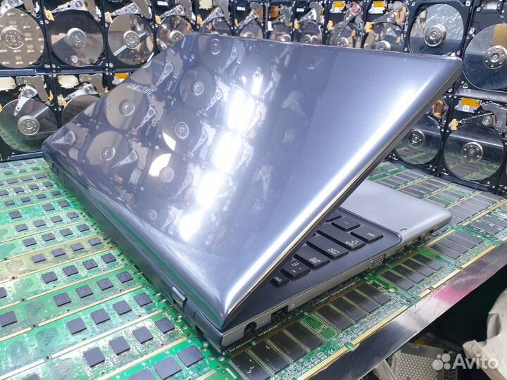 Samsung 15.6