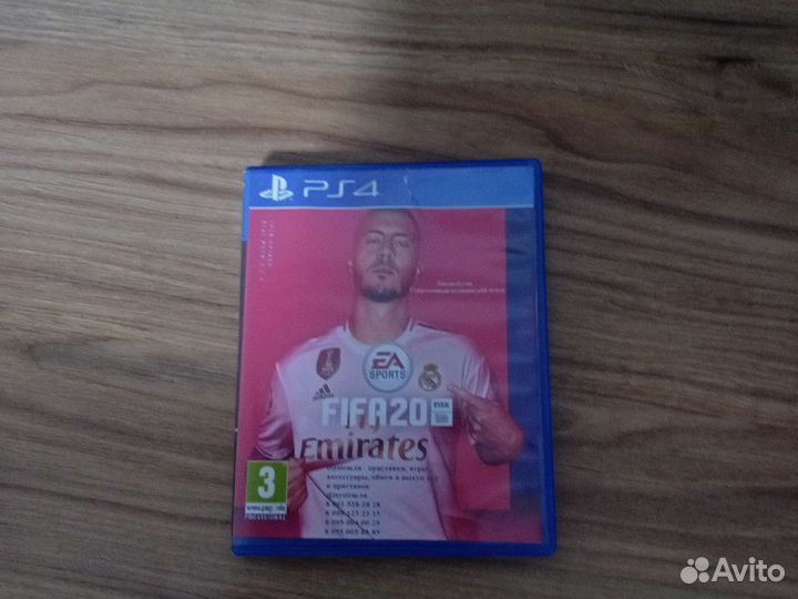 Диск на ps4 fifa 20 в хорошем состоянии