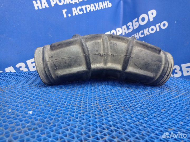 Патрубок воздушного фильтра Volkswagen Touareg