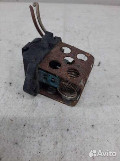 Сопротивление вентилятора охлаждения Renault Grand