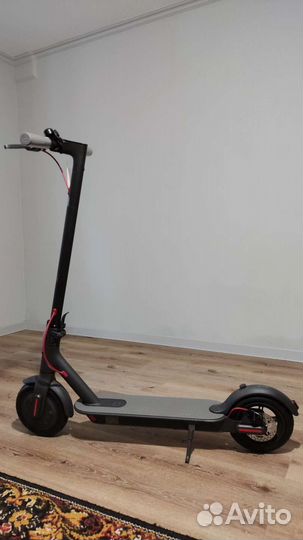 Электросамокат Xiaomi Mi Electric Scooter 1S Black