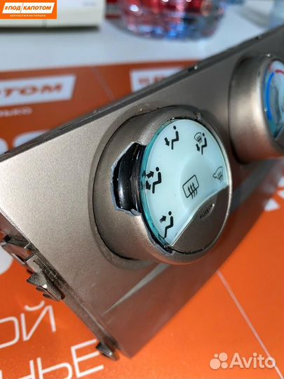 Блок управления печки/климат-контроля Toyota Camry