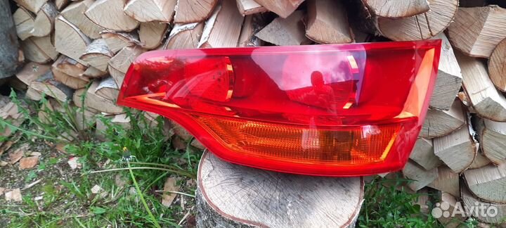 Задний фонарь Audi Q7