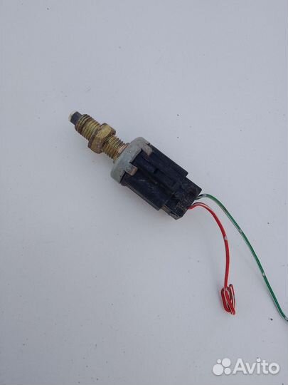 Концевик педали тормоза Toyota