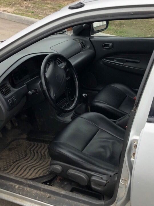 Mazda 323